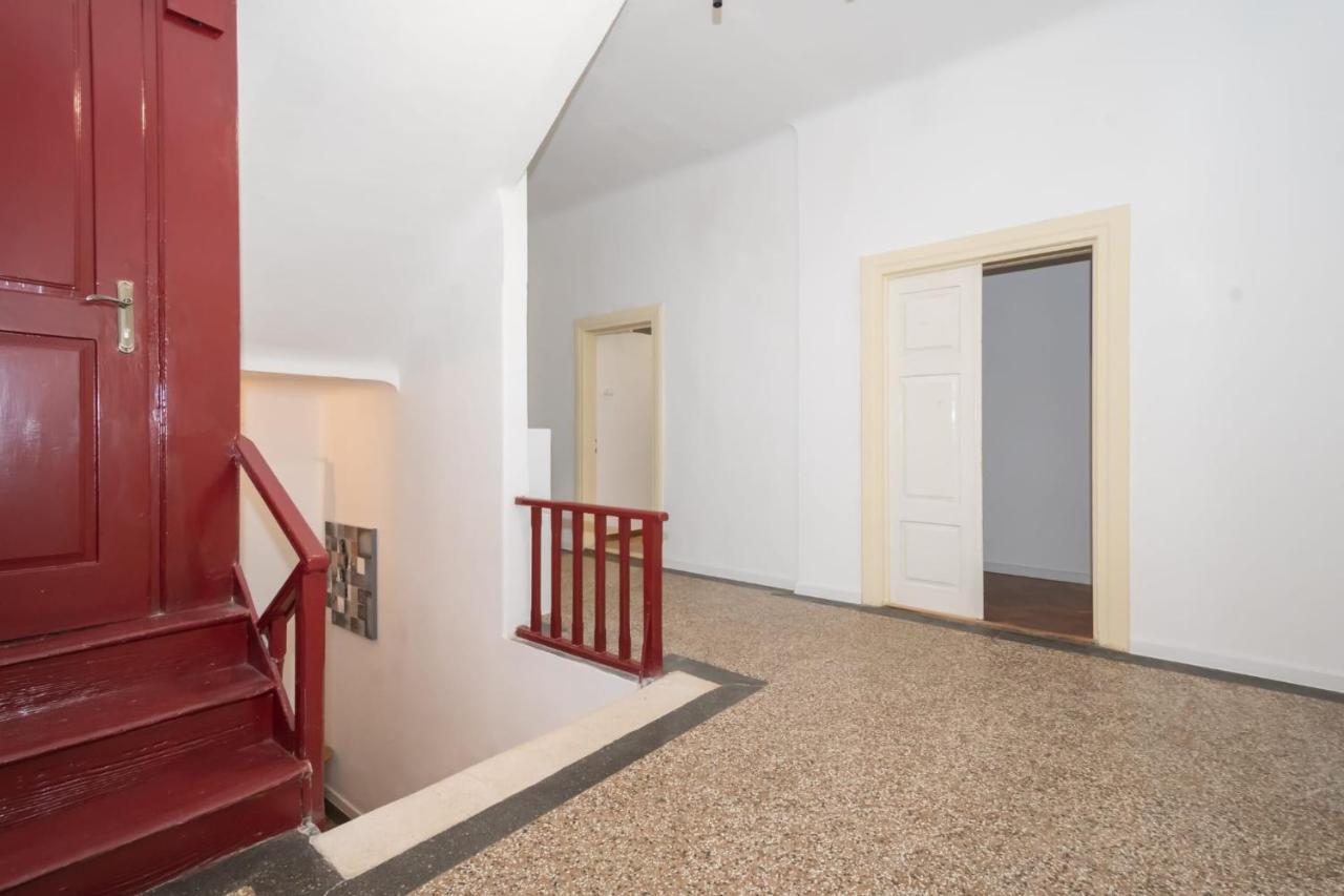 Hostel Old School Rijeka Eksteriør bilde