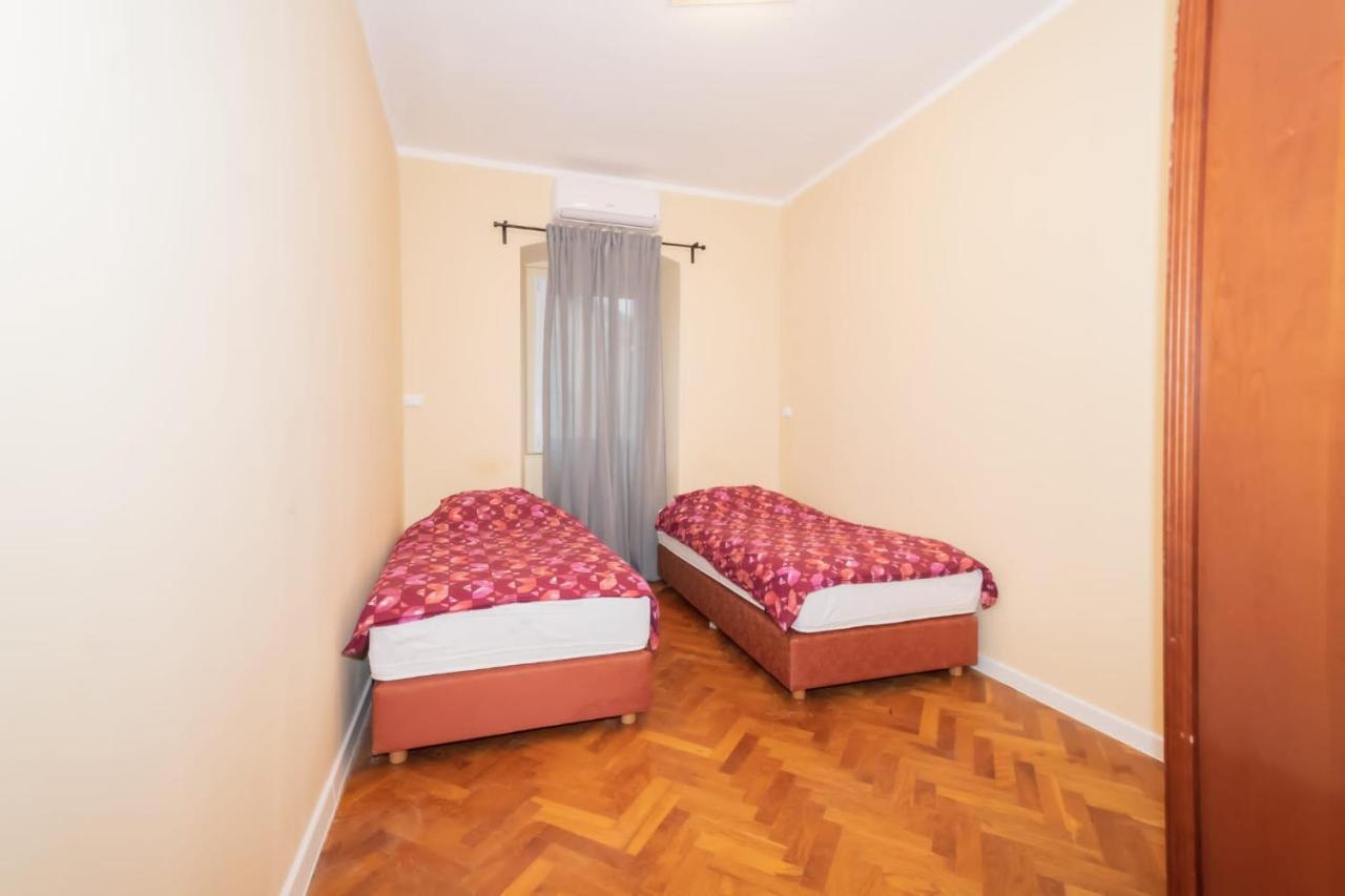 Hostel Old School Rijeka Eksteriør bilde